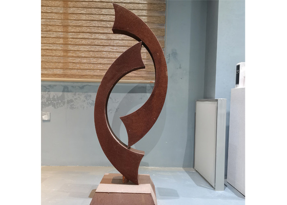 Un bon prix. Sculpture en acier décorative en Corten de jardin extérieur abstrait en ligne
